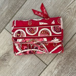 Vera Bradley Res pattern small wallet.